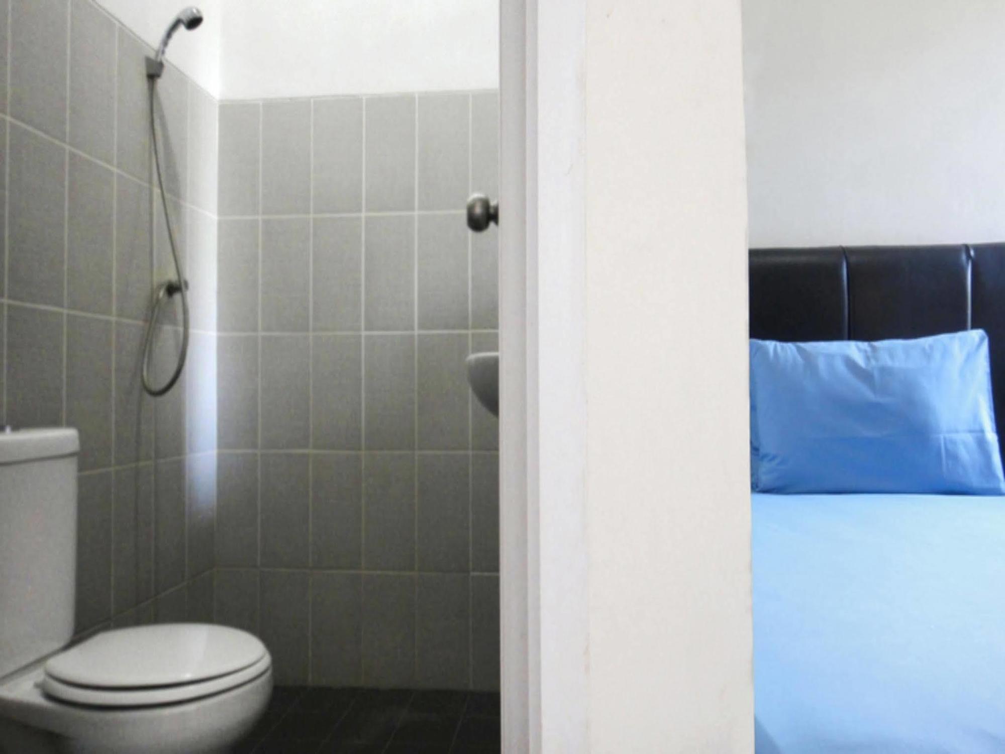 Comfort House Hotel Balikpapan  Esterno foto